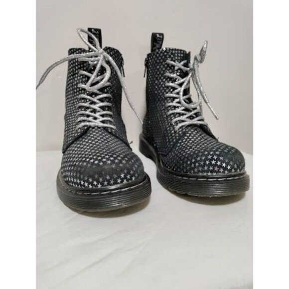 Dr. Martens 1460 Pascal J Kids Black Suede Metallic Stars Lace Up Boots SZ3 - Picture 2 of 9
